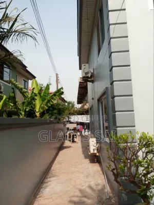 5bdrm House in Tse Addo, Accra Metropolitan for rent