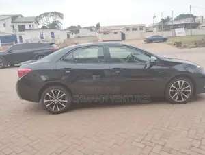 Toyota Corolla 2018 Black