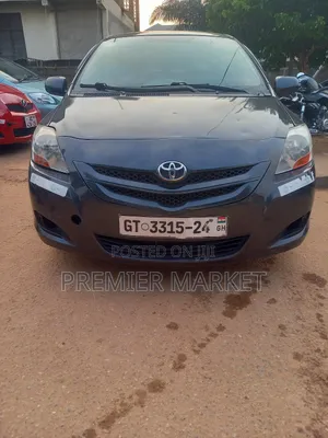 Toyota Yaris 2011 Gray