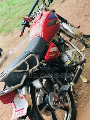 Royal RY125 2025 Red