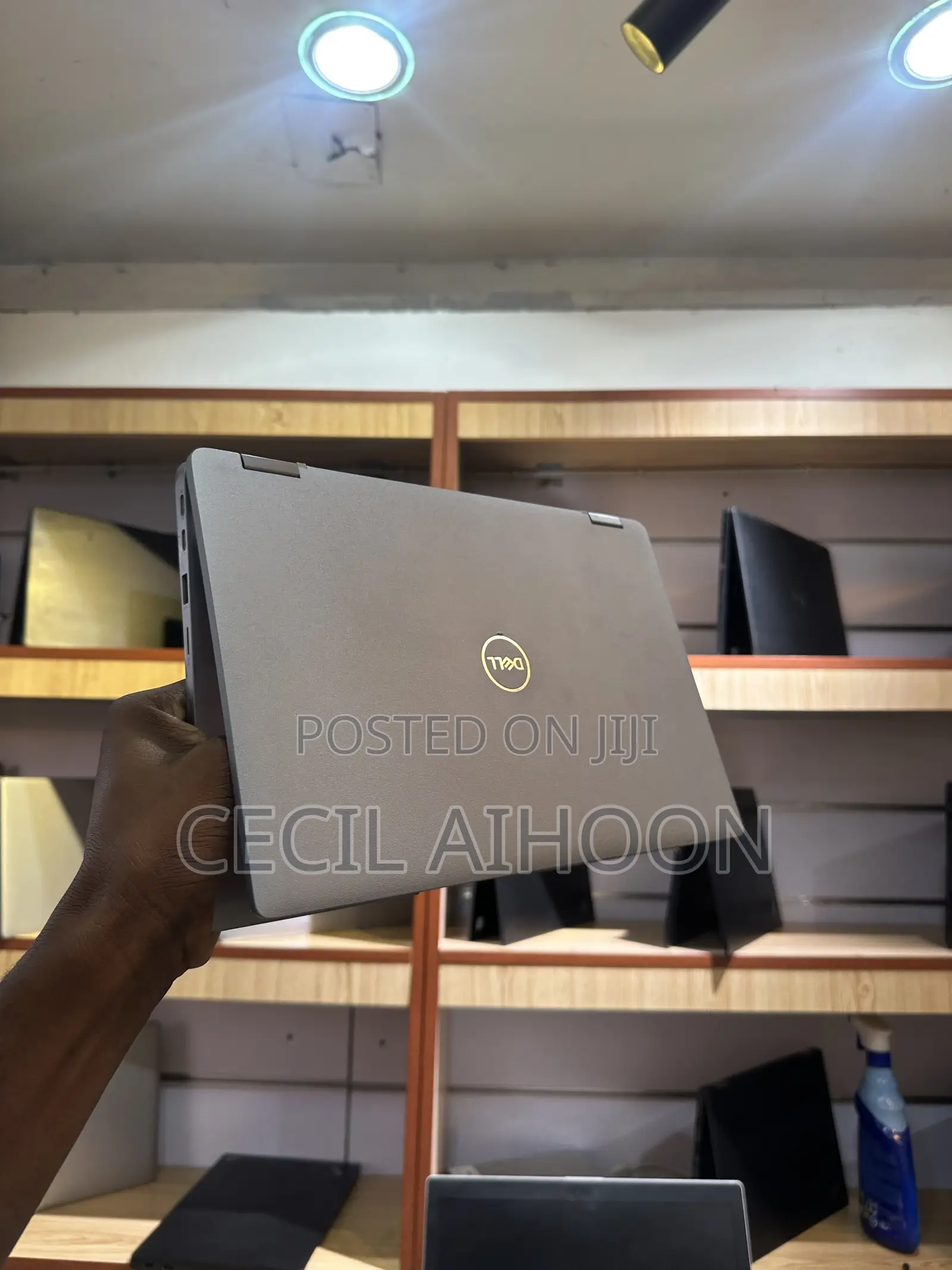 Laptop Dell Latitude 5320 2-in-1 8GB Intel Core i5 SSD 256GB