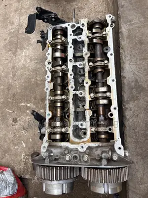 Ford Escape 1.5L Turbo EcoBoost Cylinder Head – Complete