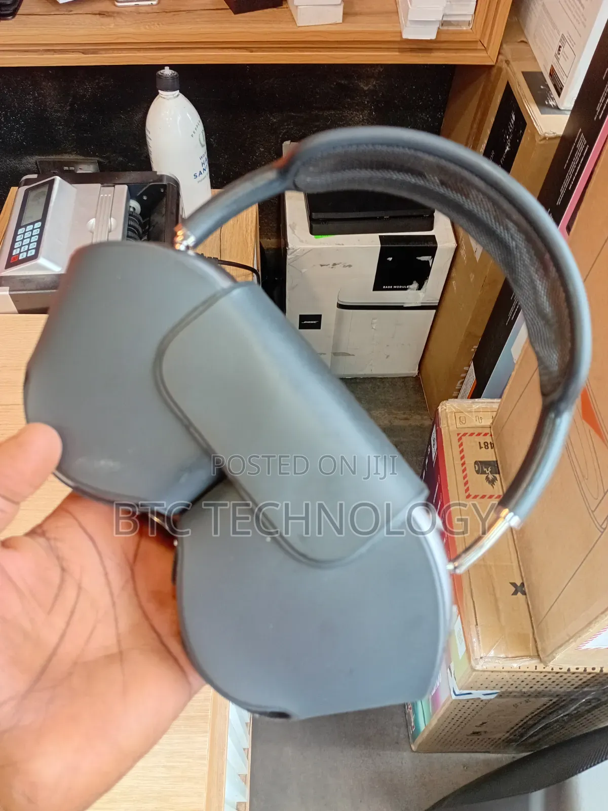 Airpods Max 1st Generation Used One