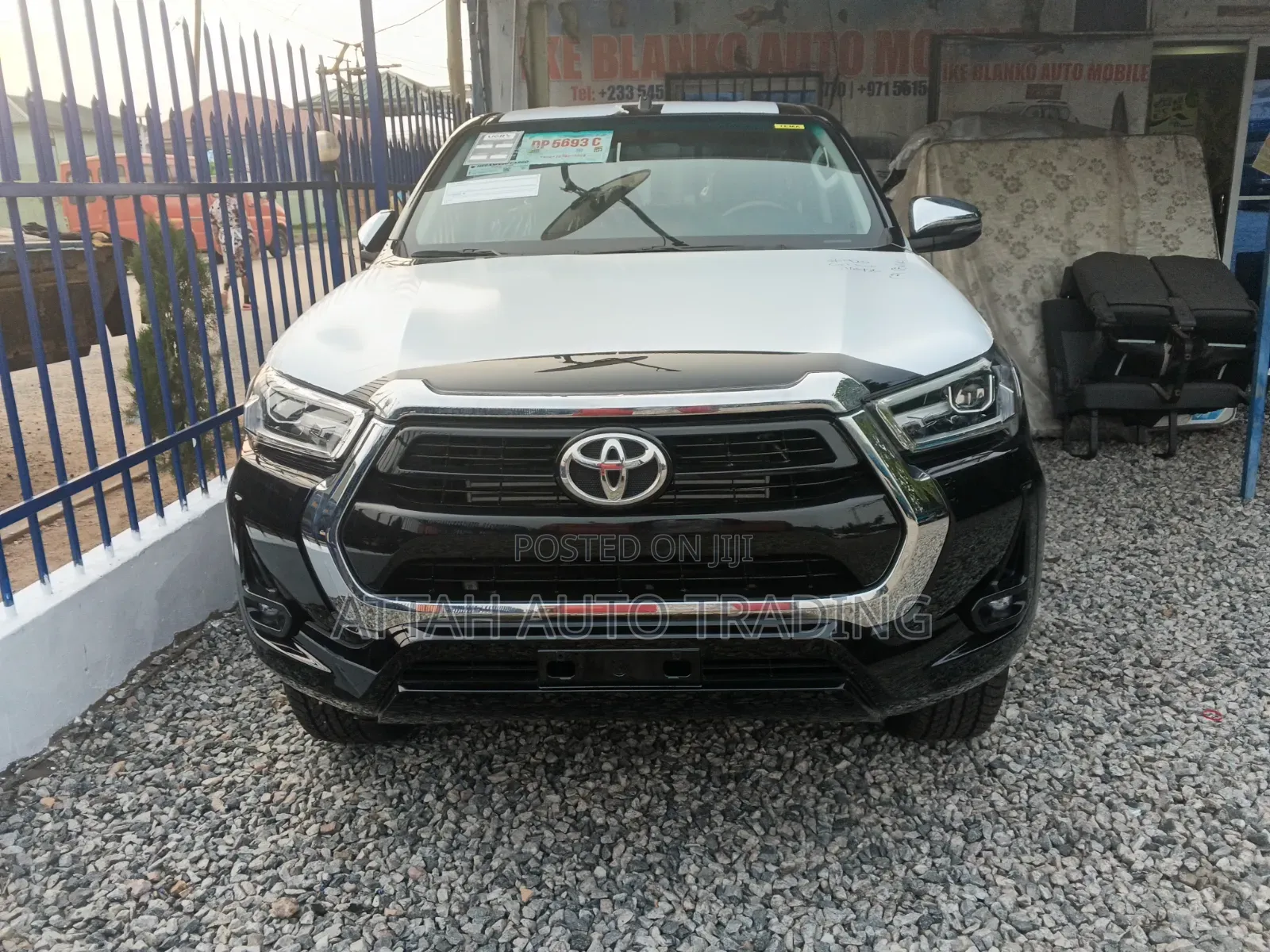 Toyota Hilux 2020 Black