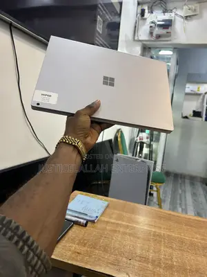 Laptop Microsoft Surface Book 2 16GB Intel Core i7 SSD 256GB