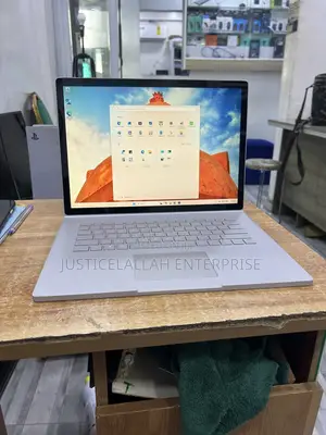 Laptop Microsoft Surface Book 2 16GB Intel Core i7 SSD 256GB