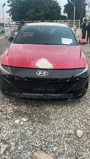 Hyundai Elantra SE 2022 Red