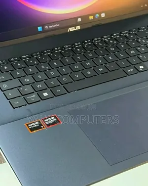 New Laptop Asus VivoBook W202 16GB AMD Ryzen 7 SSD 512GB