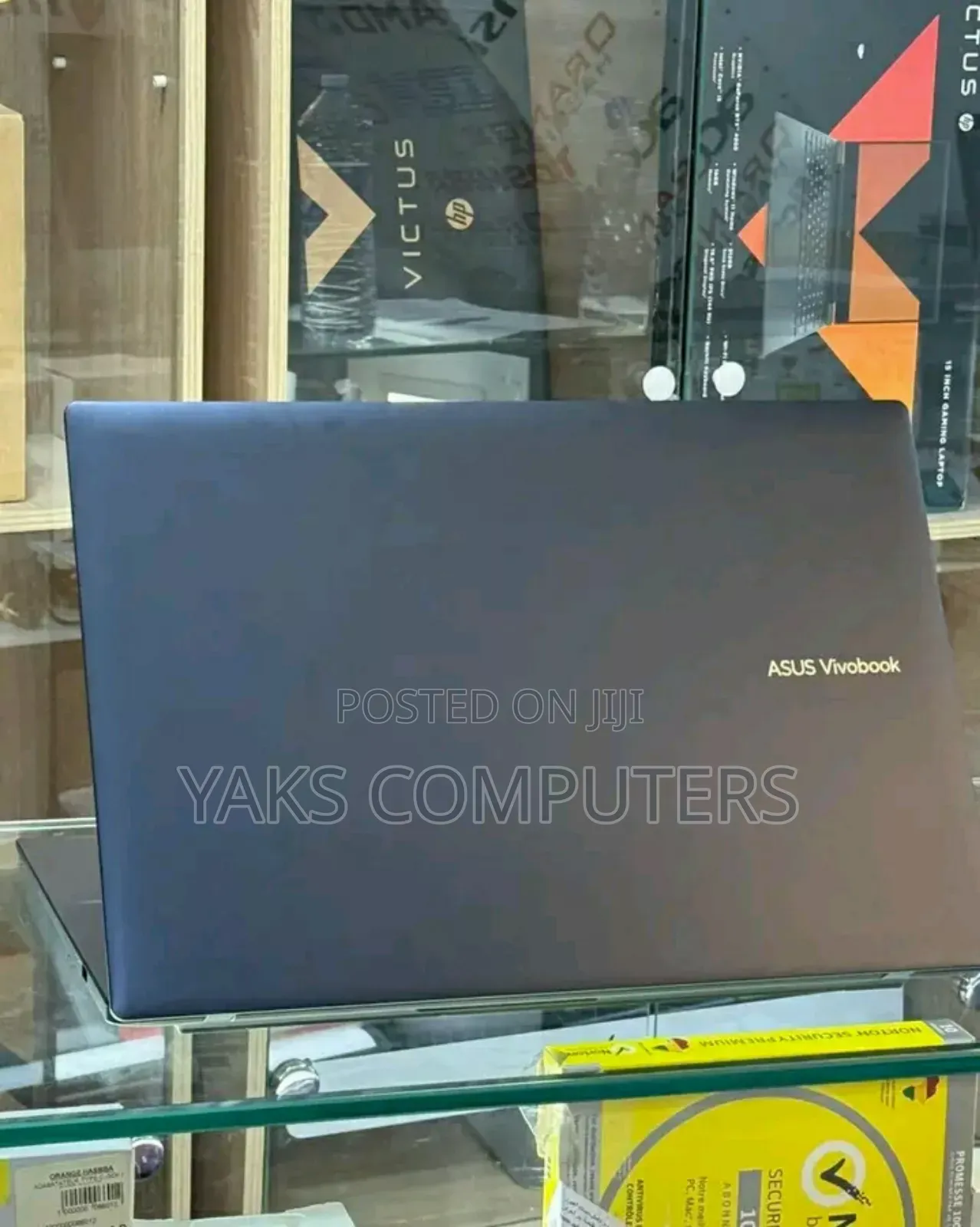 New Laptop Asus VivoBook W202 16GB AMD Ryzen 7 SSD 512GB