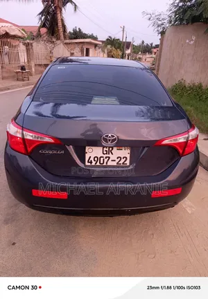 Toyota Corolla 2015 Blue