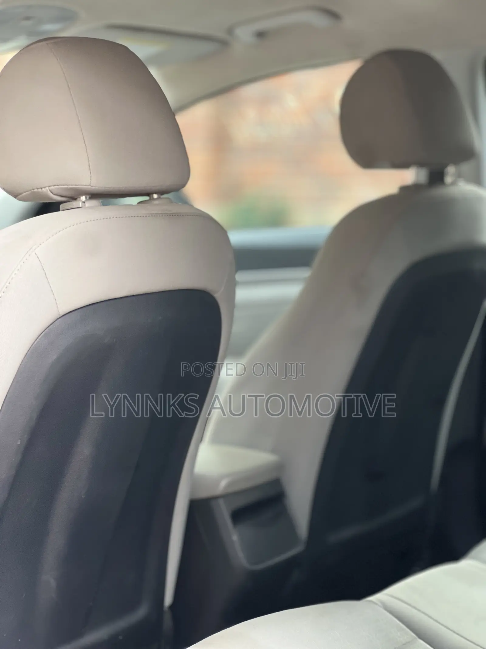 Hyundai Elantra SE Sedan FWD (2.0L 4cyl 6M) 2017 Silver