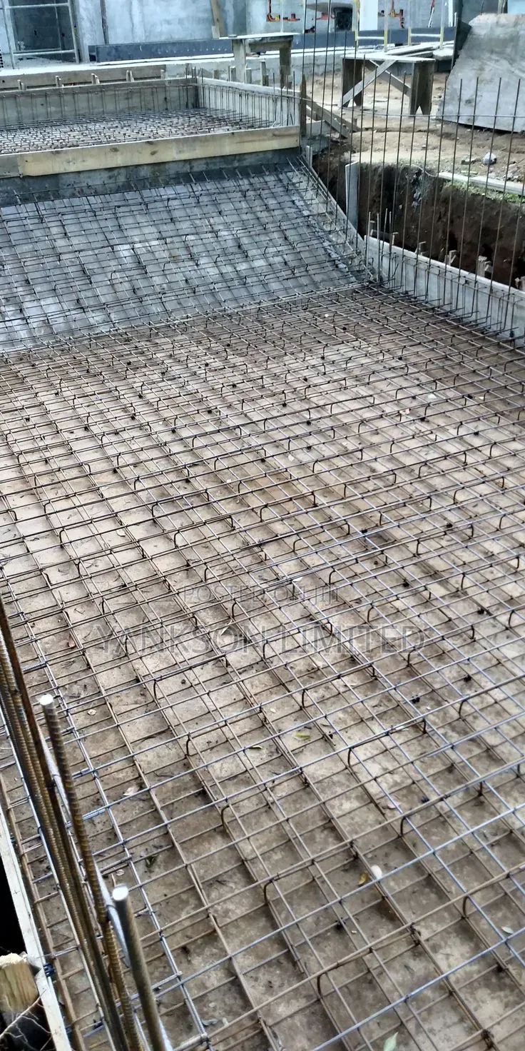 Swimming Pool Building Contractor