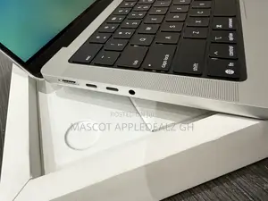 Laptop Apple MacBook Pro 2025 M5 16GB Apple M5 SSD 512GB