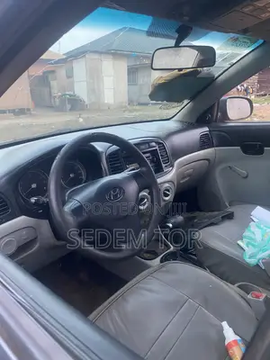 Hyundai Accent 2009 Gray