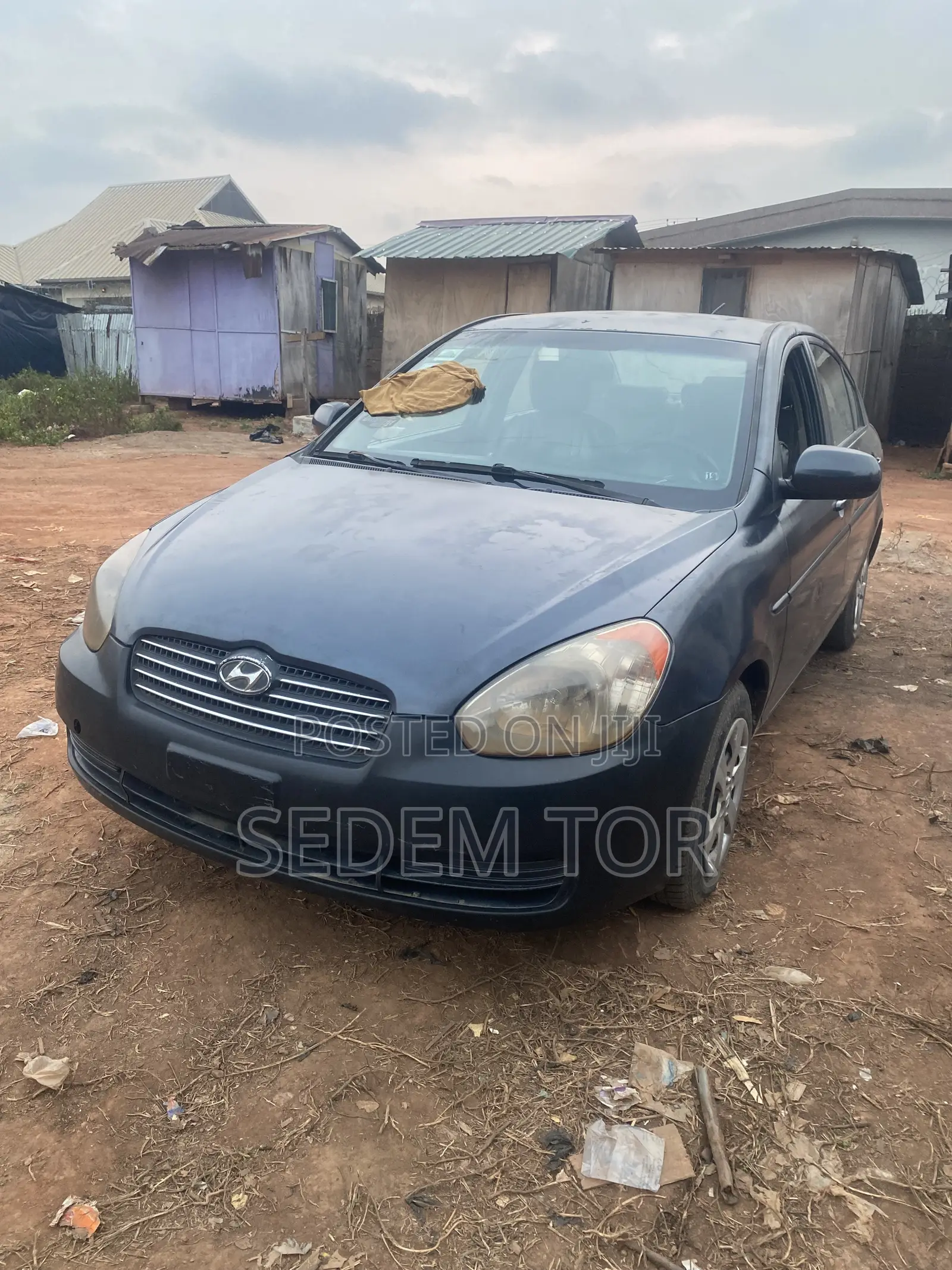 Hyundai Accent 2009 Gray