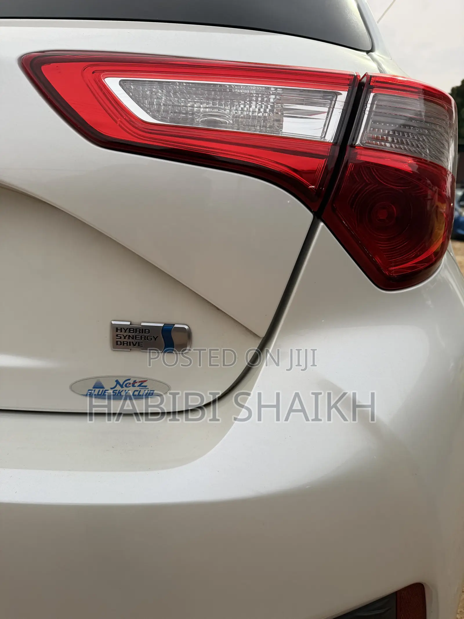 Toyota Vitz 1.5 FWD Hybrid 5dr 2017 White