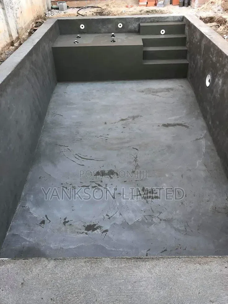 Professional Swimming Pool Contractor 1