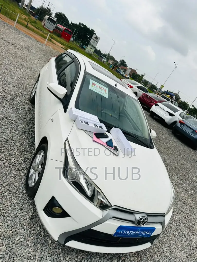Toyota Yaris 2014 White