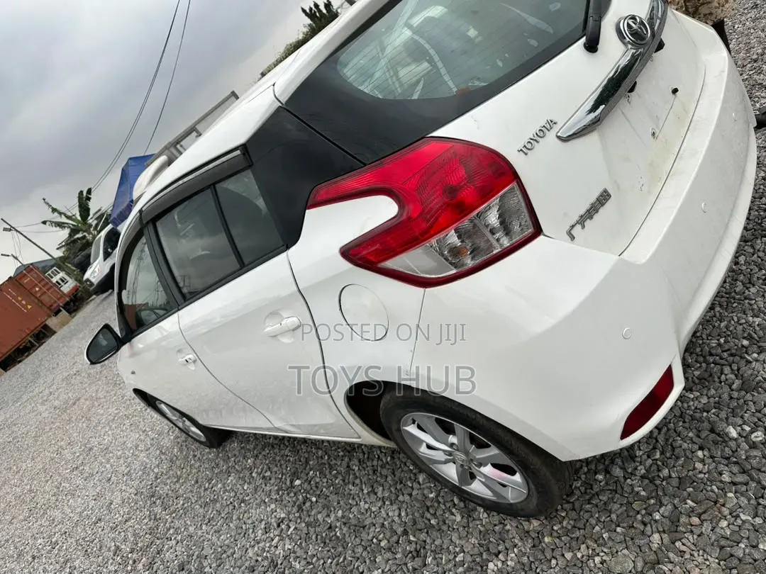 Toyota Yaris 2014 White