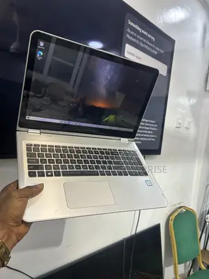 Laptop HP Envy x360 8GB Intel Core i5 HDD 750GB