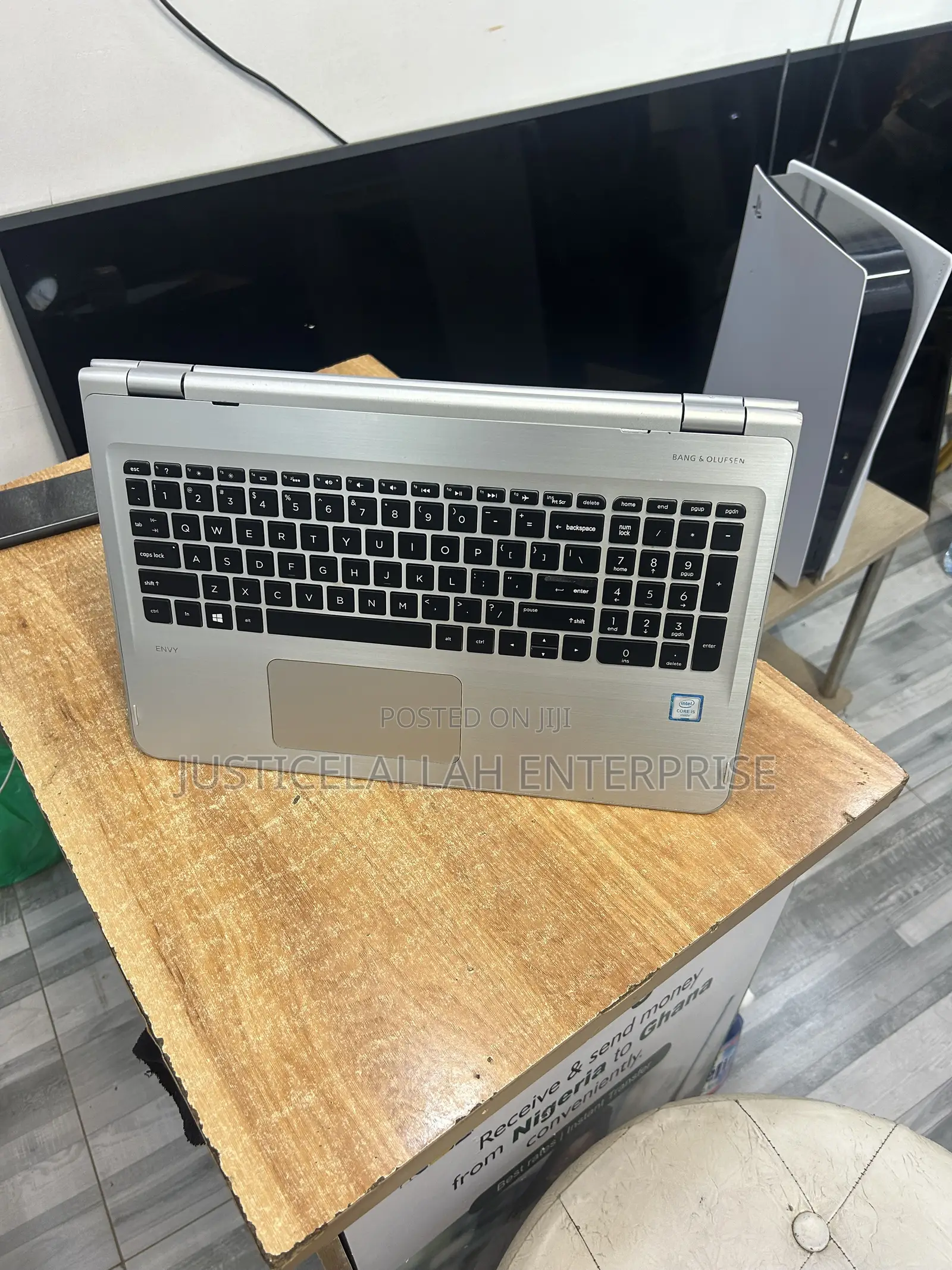 Laptop HP Envy x360 8GB Intel Core i5 HDD 750GB