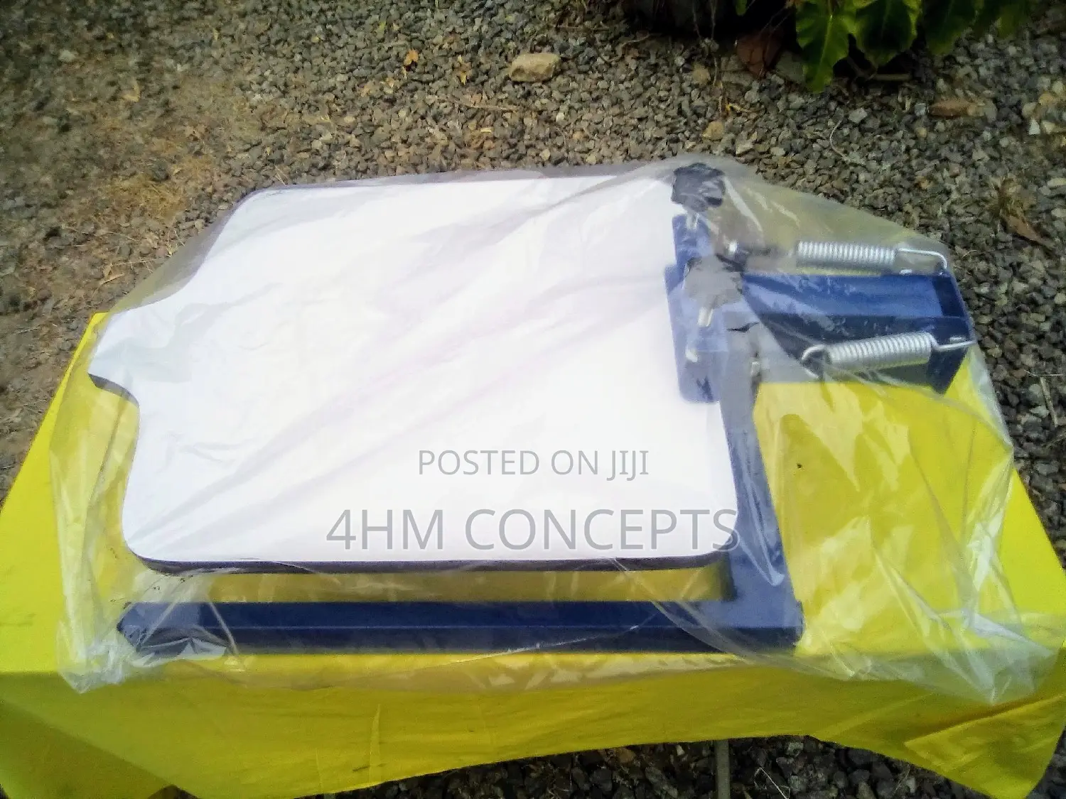 Single Colour Screen Printing Machine + Free Plastic Squeegee