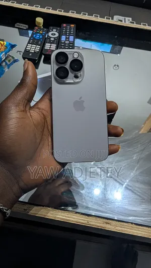New Apple iPhone 15 Pro 256 GB Gray