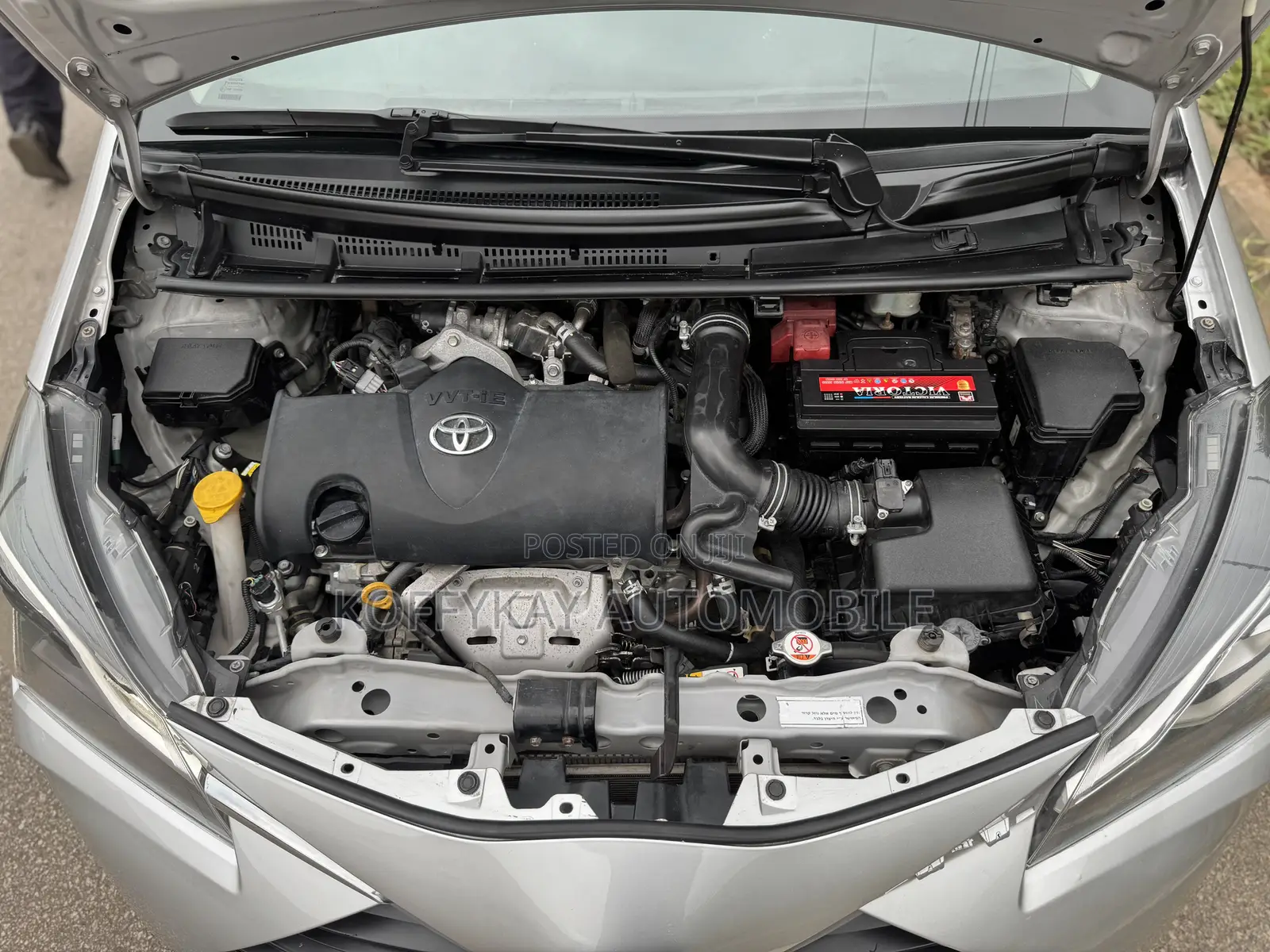 Toyota Yaris L Hatchback 5dr 2018 Gray