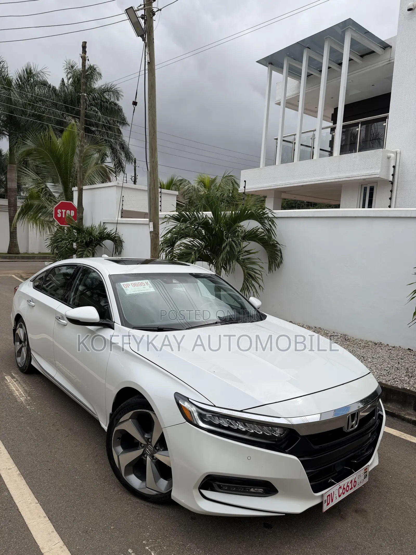 Honda Accord Touring 2.0T 2018 White