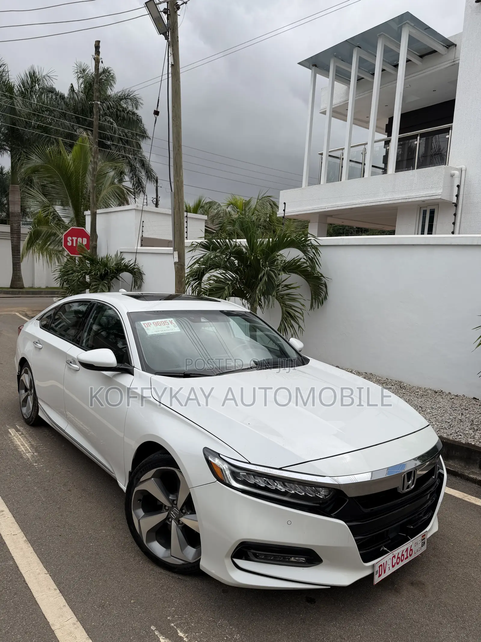 Honda Accord Touring 2.0T 2018 White