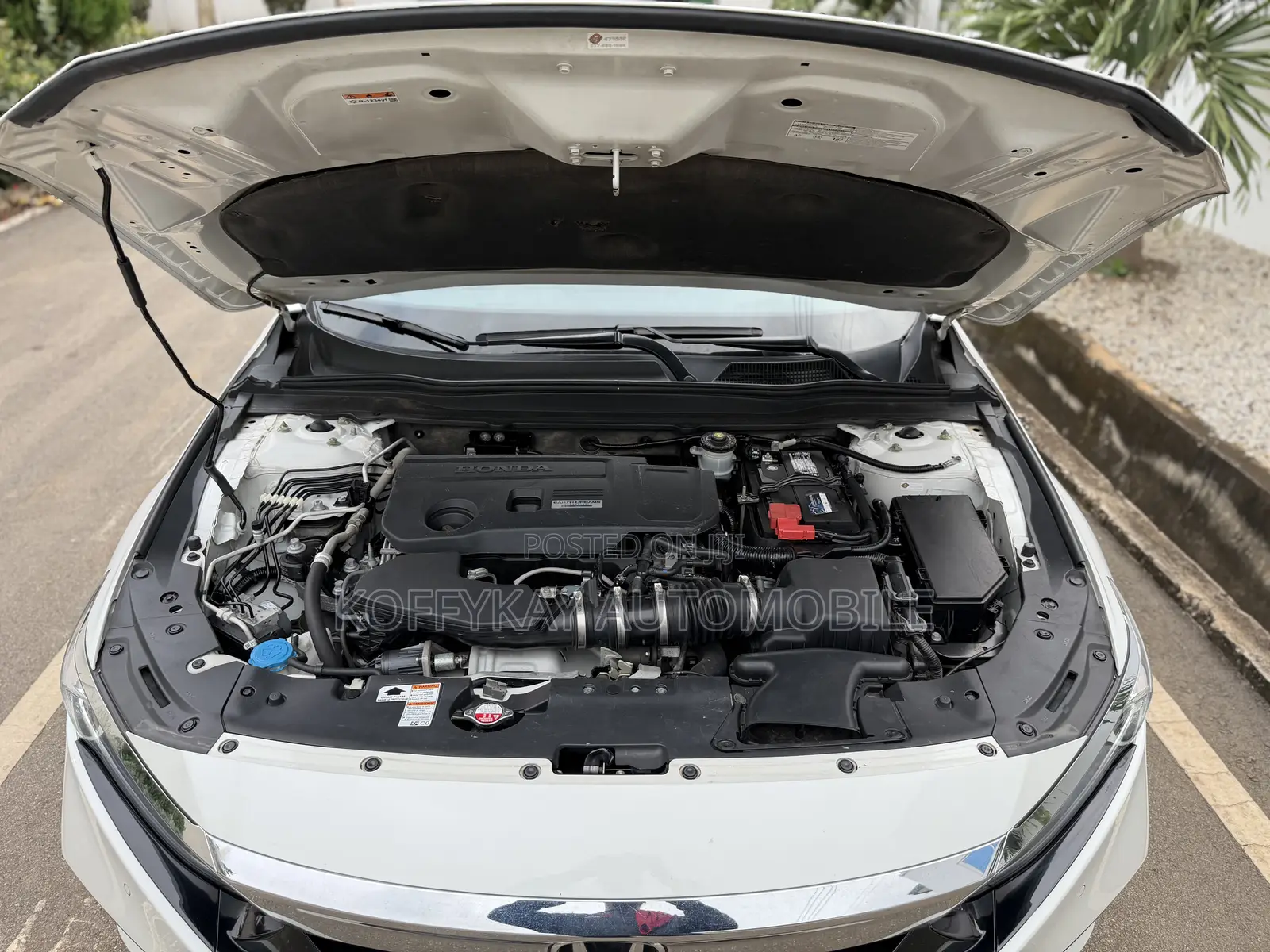 Honda Accord Touring 2.0T 2018 White
