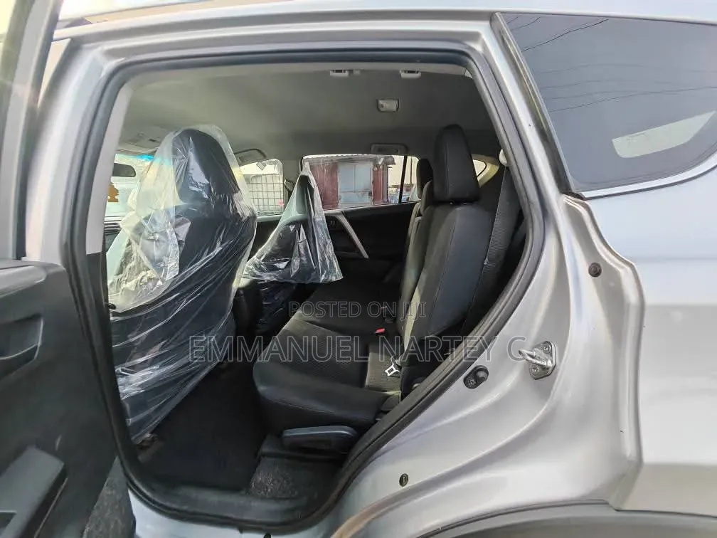 Toyota RAV4 2017 Silver