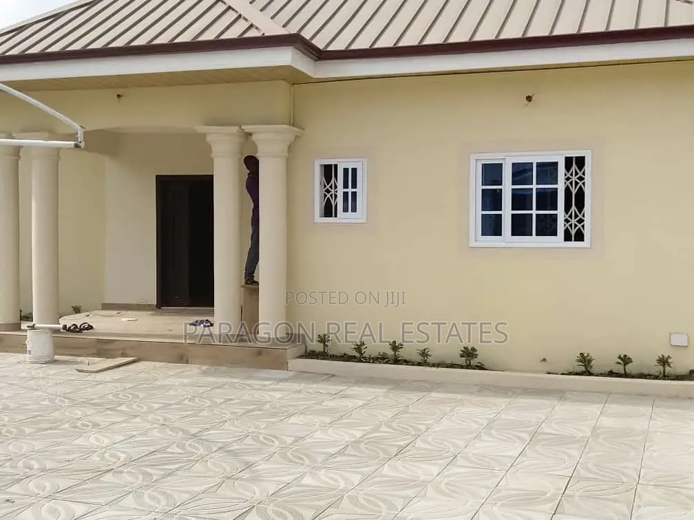 Furnished 3bdrm House in Tuba Tollbooth for sale