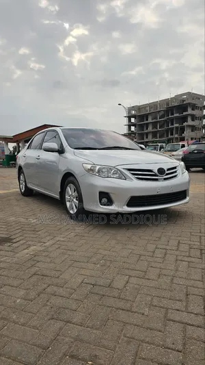 Toyota Corolla Altis 2013 Silver