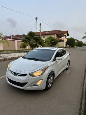 Hyundai Elantra 2016 White