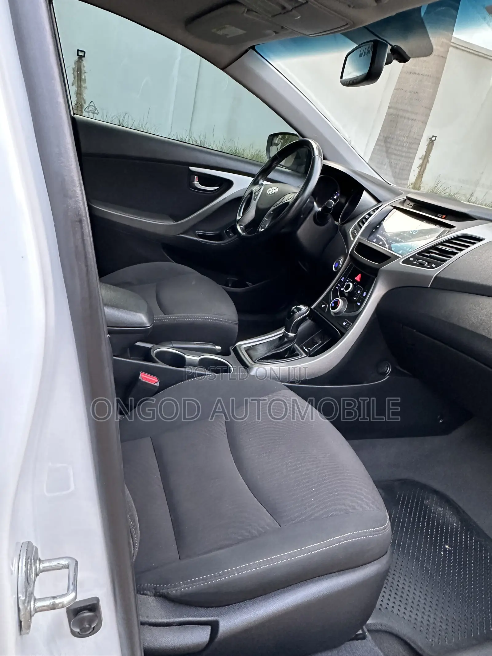 Hyundai Elantra 2016 White