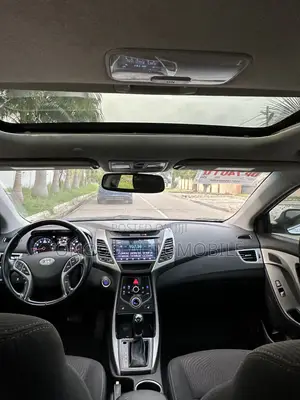 Hyundai Elantra 2016 White