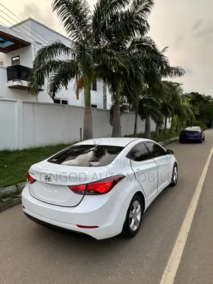 Hyundai Elantra 2016 White