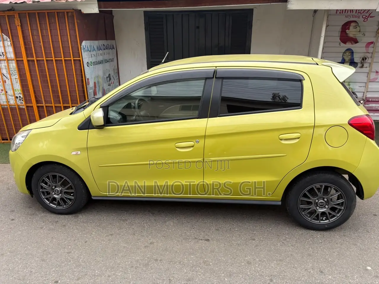 Mitsubishi Mirage 2013 Gold