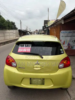 Mitsubishi Mirage 2013 Gold