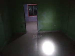 1bdrm Room & Parlour in Survivorestztes, Manhean for rent