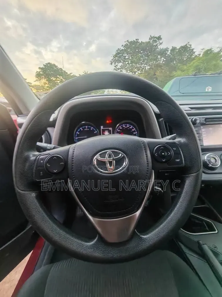 Toyota RAV4 2016 Red