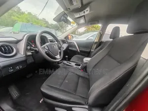 Toyota RAV4 2016 Red