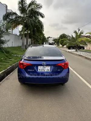 Toyota Corolla 2018 Blue