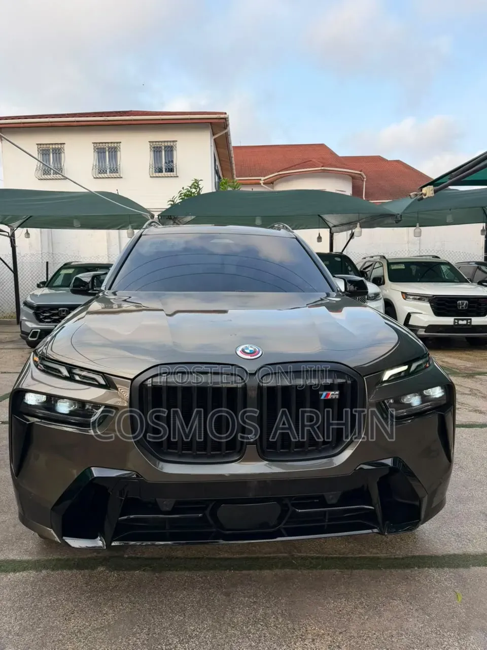 New BMW X7 2024 Gray