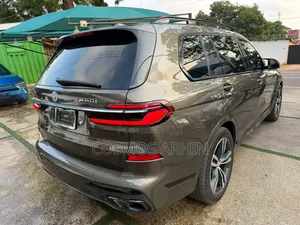 New BMW X7 2024 Gray