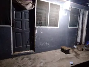 1bdrm Room & Parlour in Survivorestztes, Manhean for rent