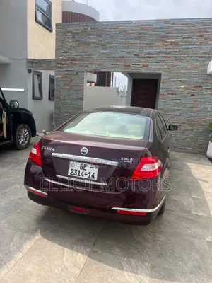 Nissan Teana 2014 Red