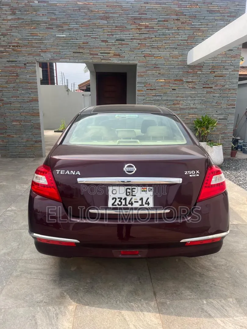 Nissan Teana 2014 Red