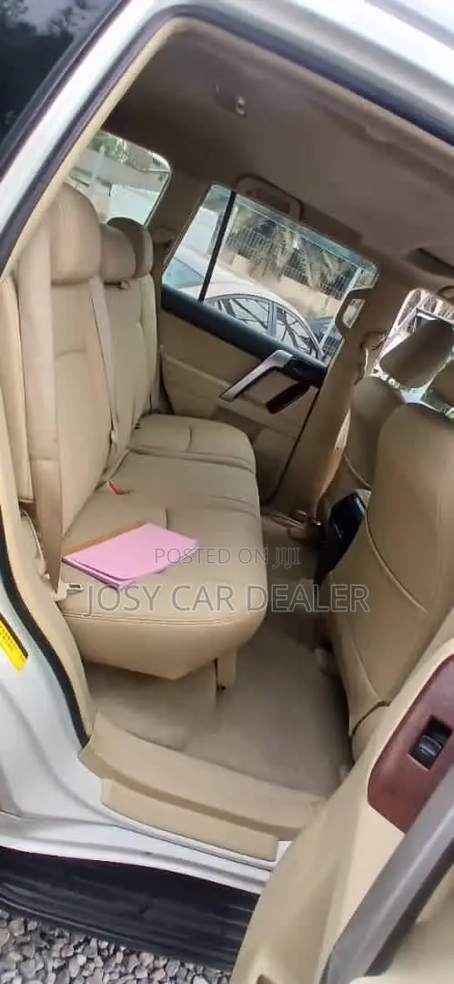 Toyota Land Cruiser Prado 2.7 2019 White